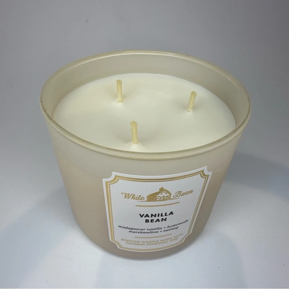 Bath & Body Works White Barn Vanilla Bean 3-Wick Candle, 14.5 oz - Ivory *READ* - Picture 12 of 12